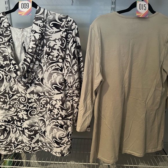 Lot of 6 size M tops,great for resale, great condition - Picture 4 of 4